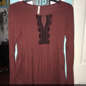 Long sleeve buckle shirt